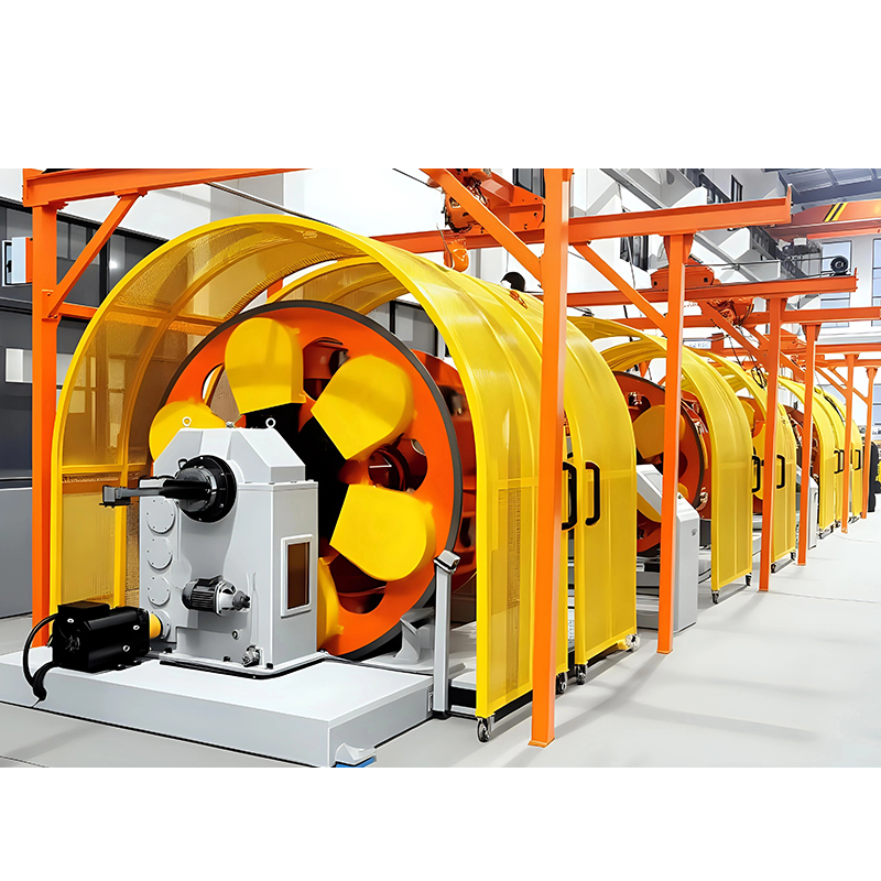 Stroj na splétání planetového typu